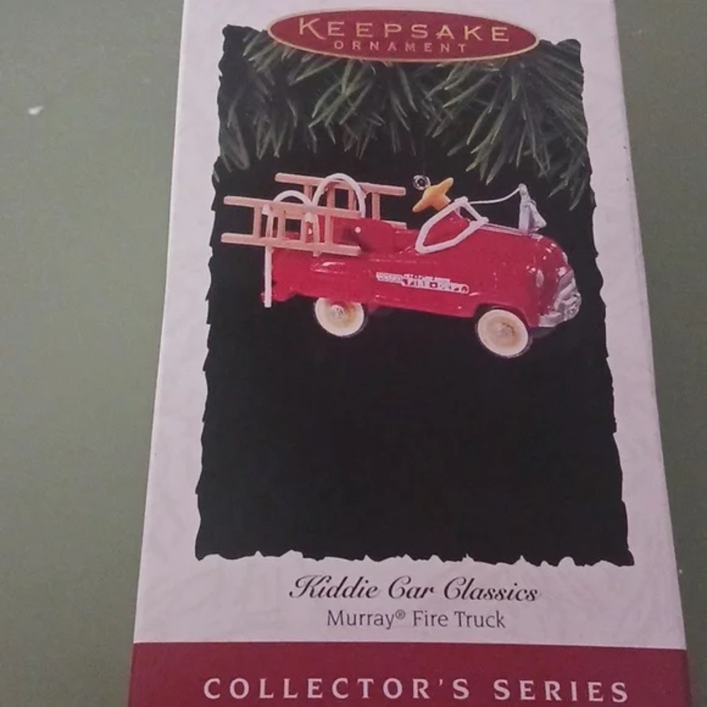 NIB Hallmark Murray Mini Fire Truck Keepsake Ornament